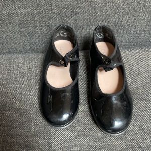 Tap shoes